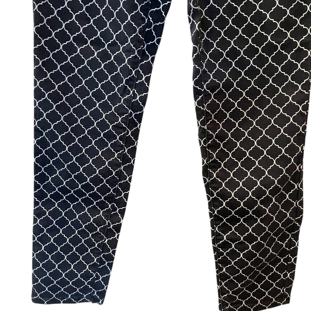 Needle & Cloth Women’s Black & White Diamond Pattern Pants Size: 10 - Picture 7 of 8